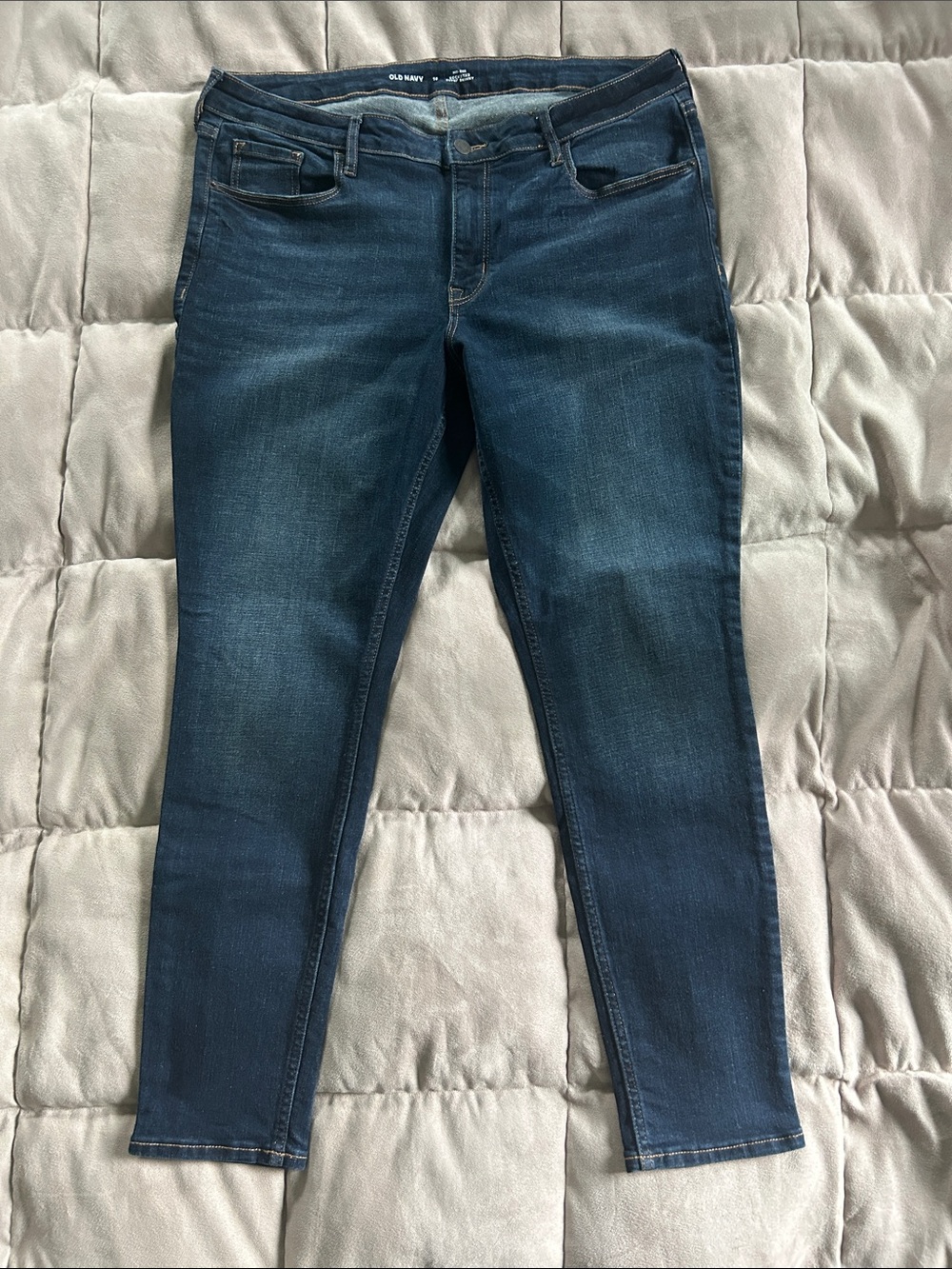 Old Navy Rockstar dark blue wash super skinny midrise stretch jeans 16 like NEW!